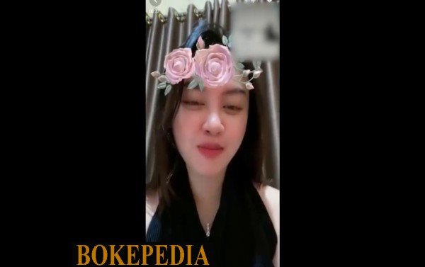 Viral Isna cantik live TOGE dan memek mulus